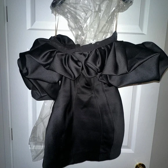 House of CB - Off the Shoulder Mini Dress - Black, Small - Picture 8 of 11